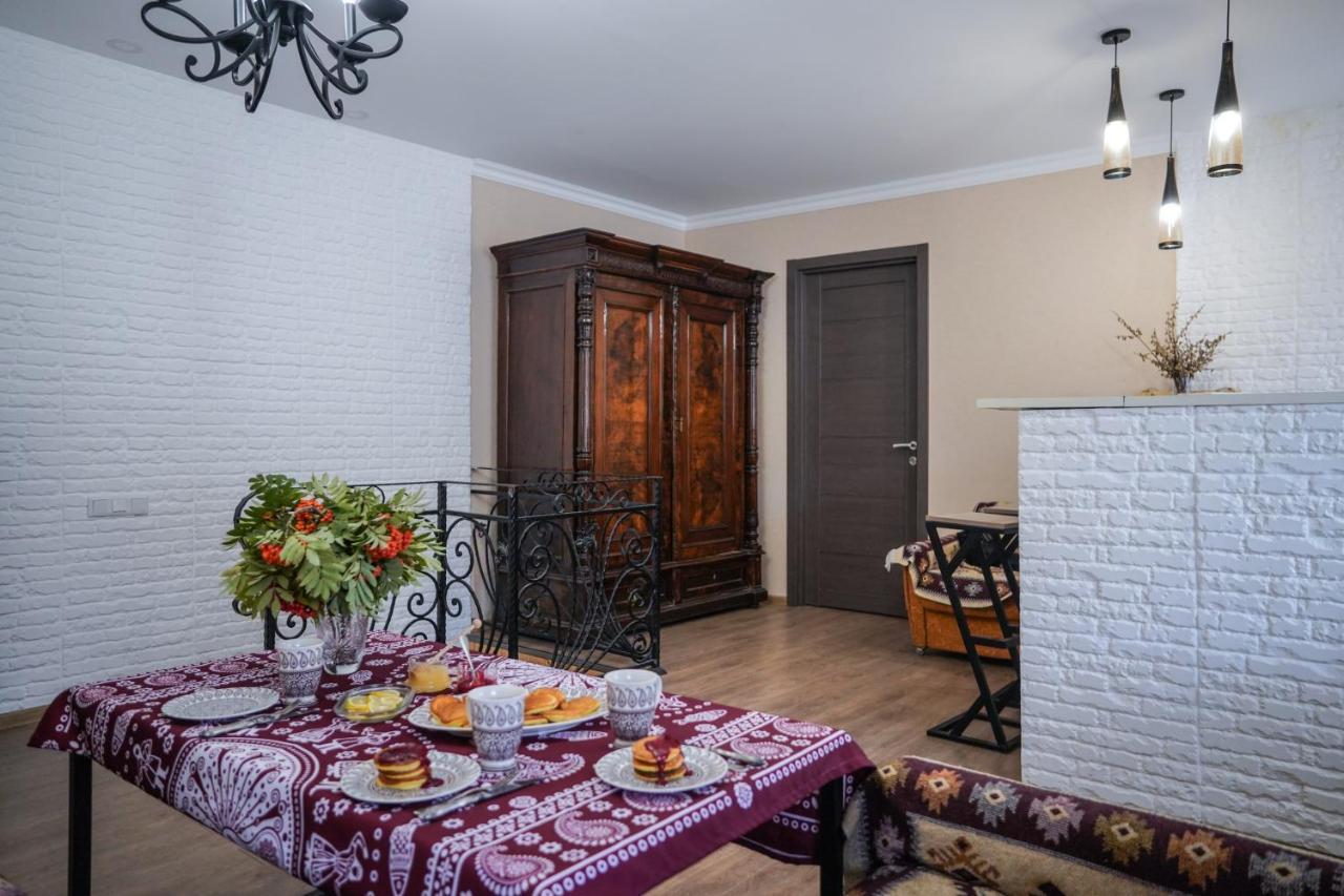 Hotel House 54 Stepancminda Zewnętrze zdjęcie